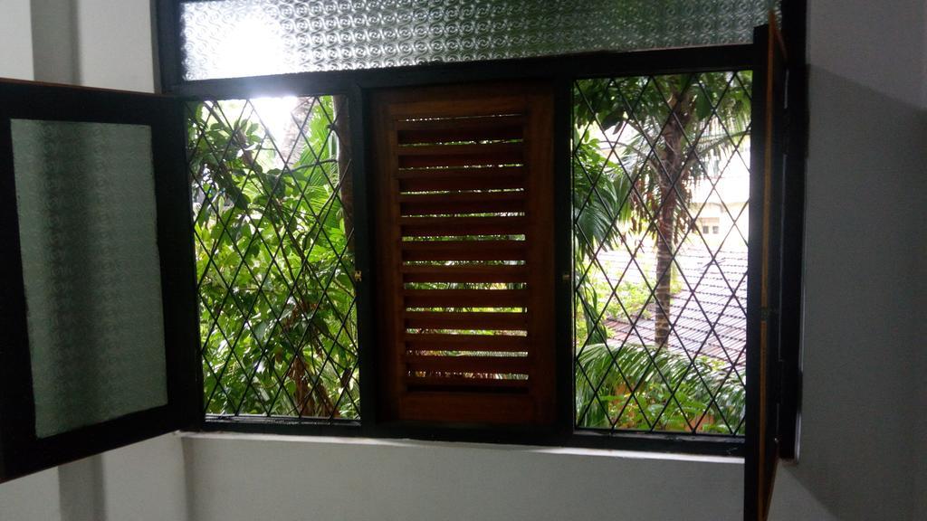 Relax Home Rambukkana Exterior photo