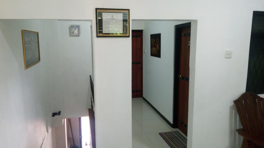 Relax Home Rambukkana Exterior photo